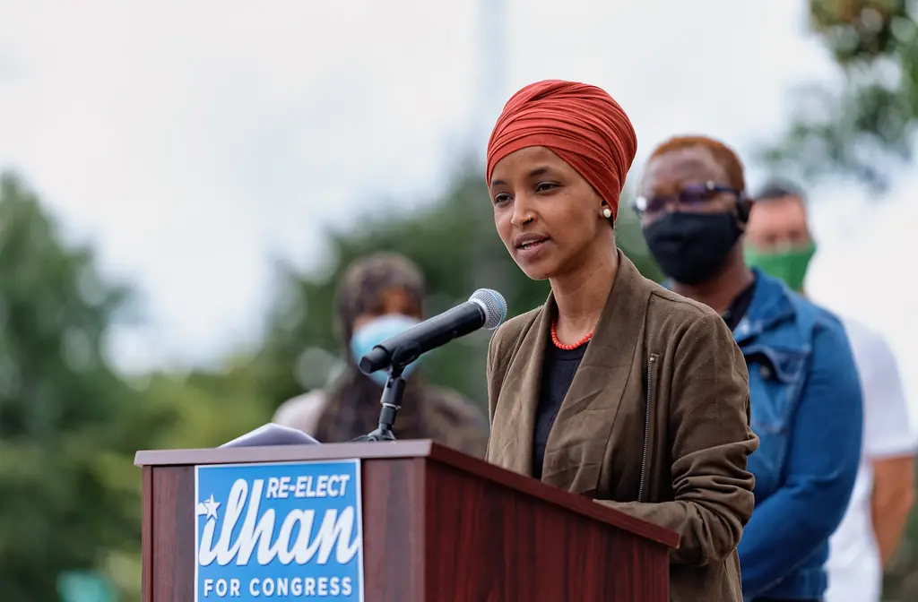La congresista demócrata Ilhan Omar habla en un acto de campaña por su reelección. Foto: Tony Webster / Wikimedia Commons (CC BY 2.0) (archivo)