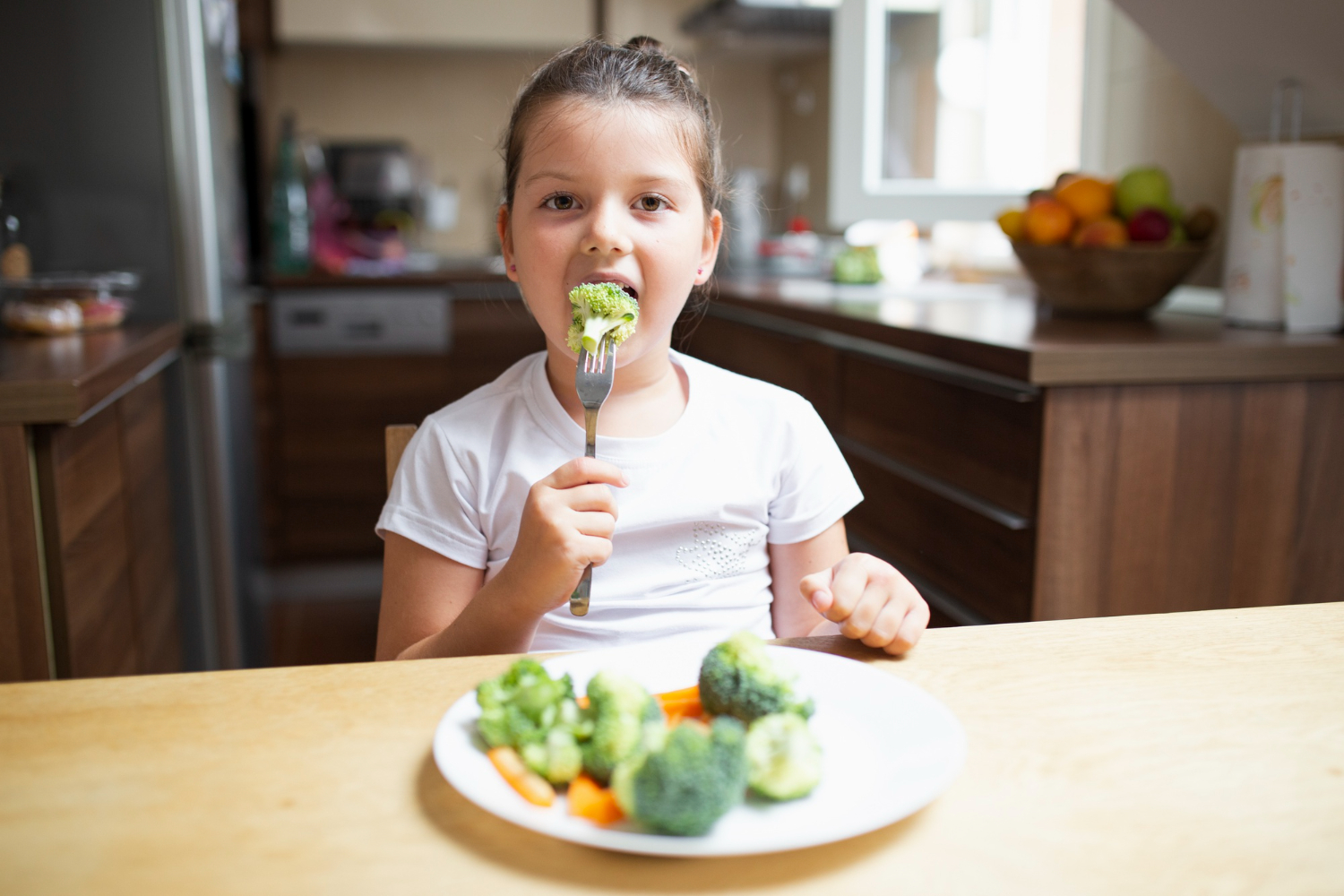 Variedad de frutas y verduras que fortalecen el sistema inmunitario. Foto: El País