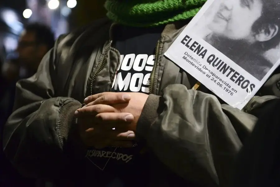 Un retrato de Elena Quinteros en un acto por los desaparecidos, en una imagen de archivo. Foto: la diaria