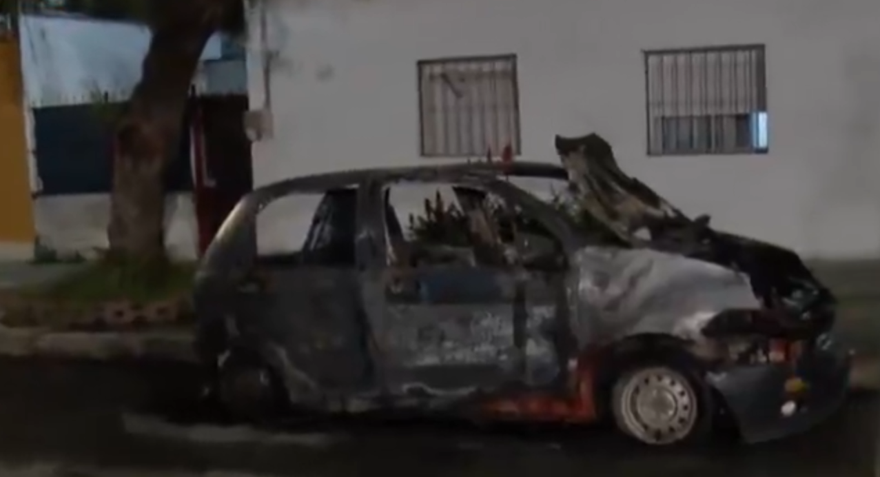 Casa con impactos de bala y auto incendiado en Maroñas