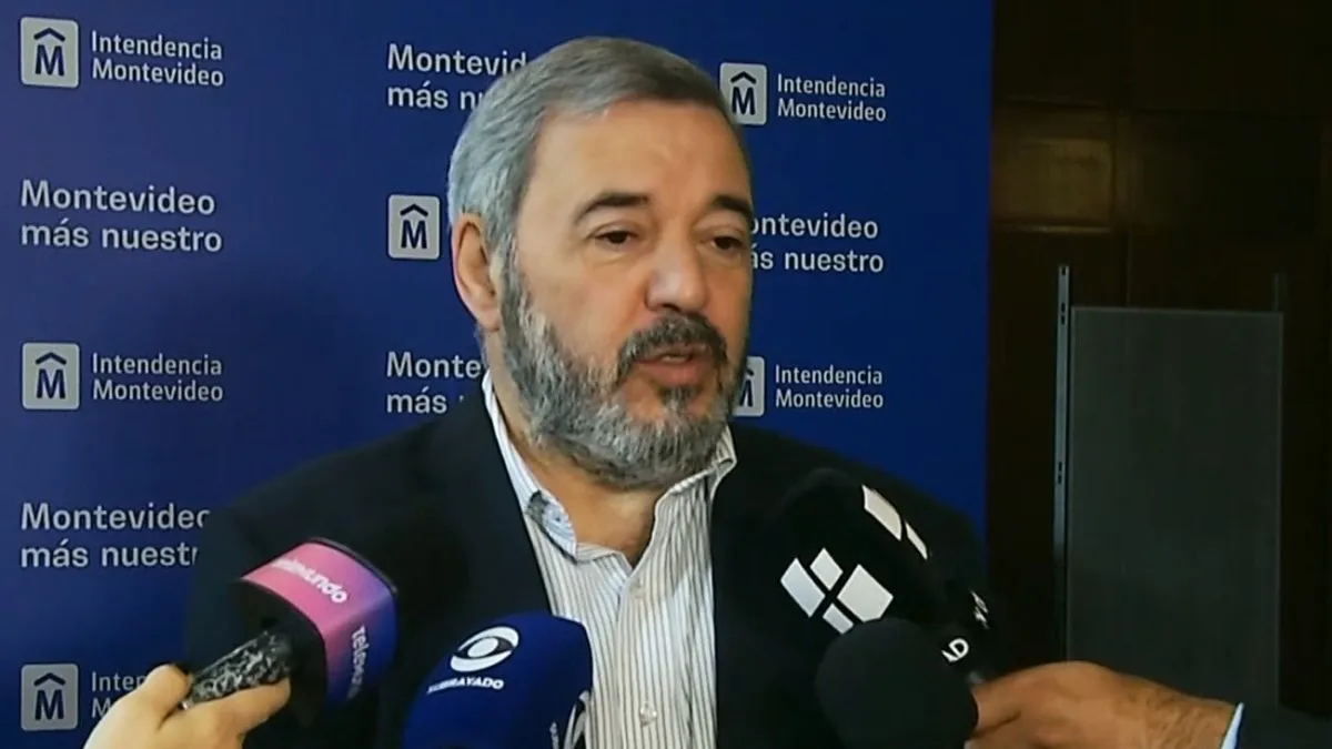 Mario Bergara, intendente de Montevideo, en conferencia de prensa: el desencadenante en Parque Rodó fue un conflicto entre clanes, no la picada. Foto: Subrayado