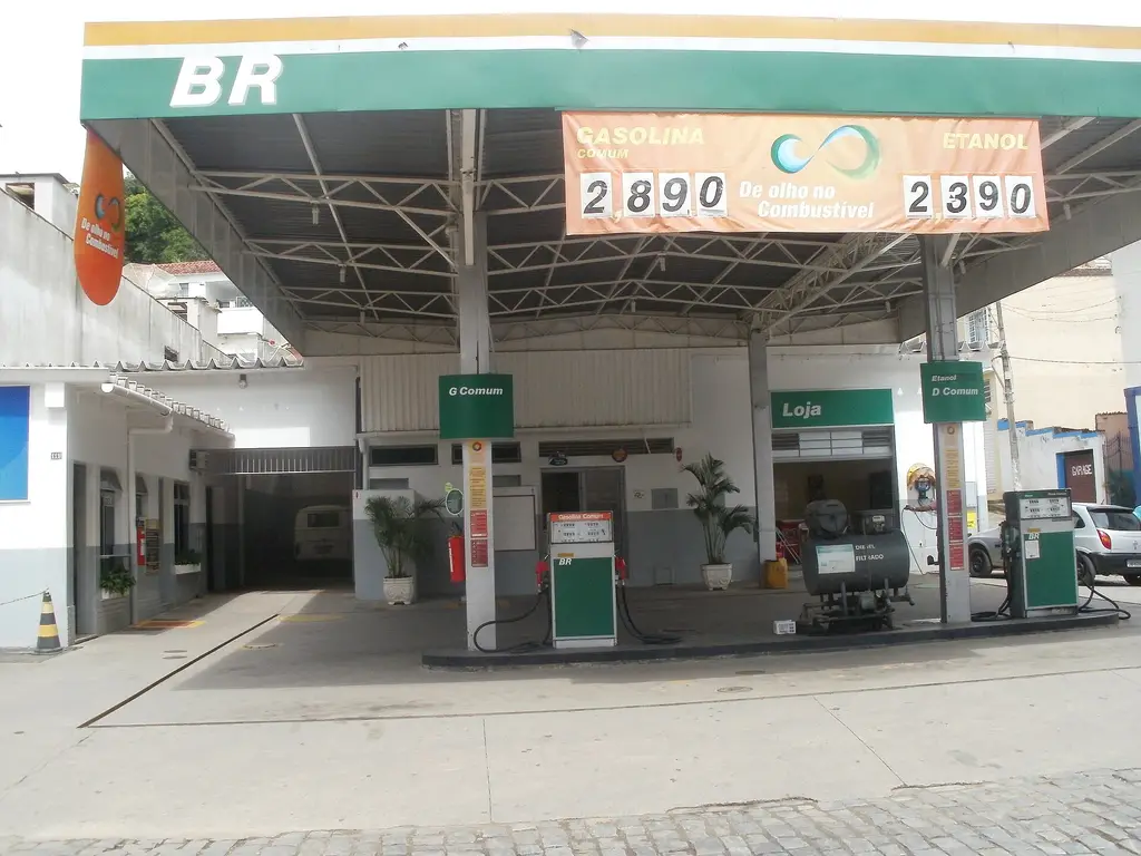 Una estación de servicio de Petrobras en Bananal, Brasil. Foto: Eduardo P / Wikimedia Commons (CC BY-SA 3.0) (archivo)