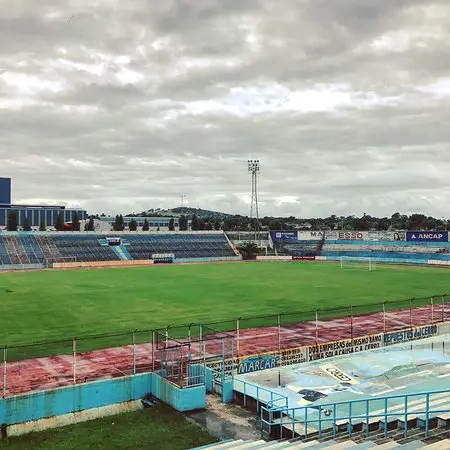 Estadio Luis Tróccoli, sede confirmada del Cerro–Peñarol. Foto: Wikimedia Commons