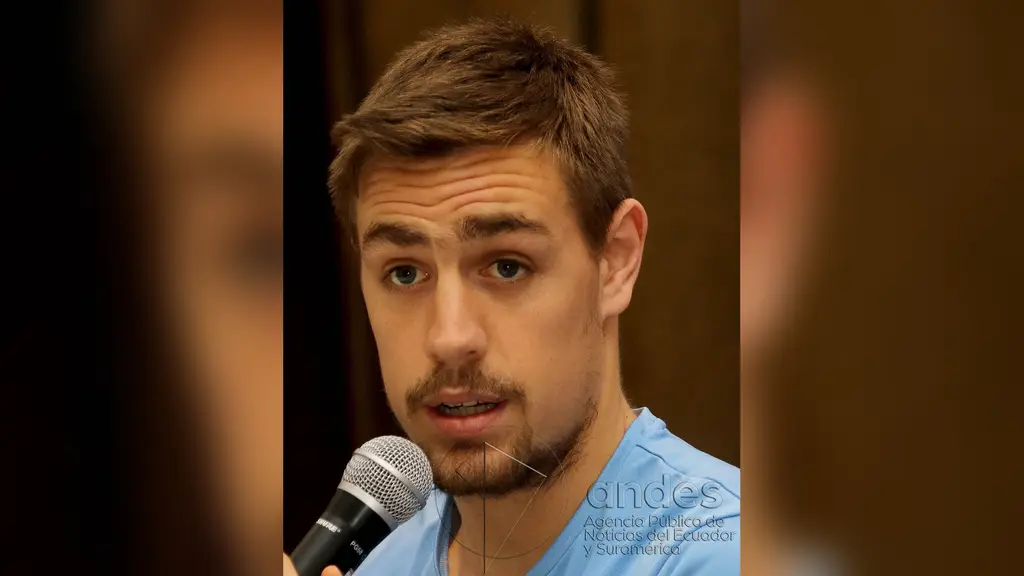 Sebastián Coates habla en una conferencia de prensa con la selección uruguaya en Guayaquil. Foto: César Muñoz / Agencia ANDES / Wikimedia Commons (CC BY-SA 2.0) (archivo)
