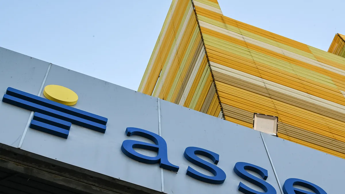 Fachada de la Administración de los Servicios de Salud del Estado (ASSE).