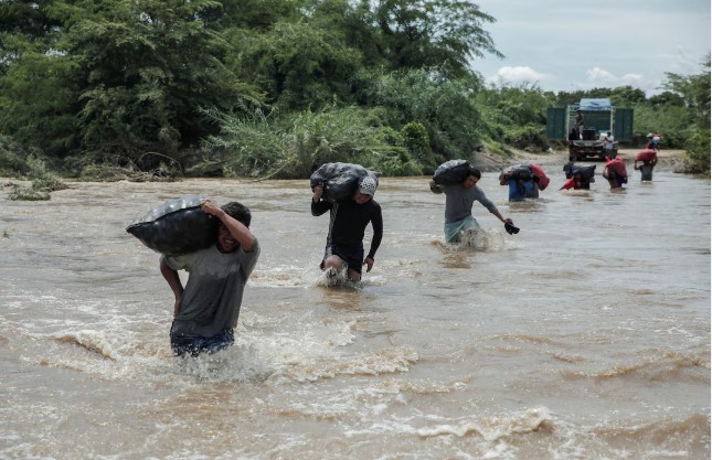 Escena de inundaciones en Brasil. Foto: El País