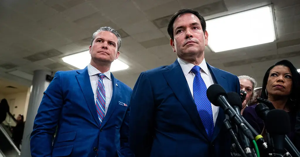Pete Hegseth y Marco Rubio hablan con la prensa sobre Venezuela, en una imagen de archivo. Foto: Getty Images