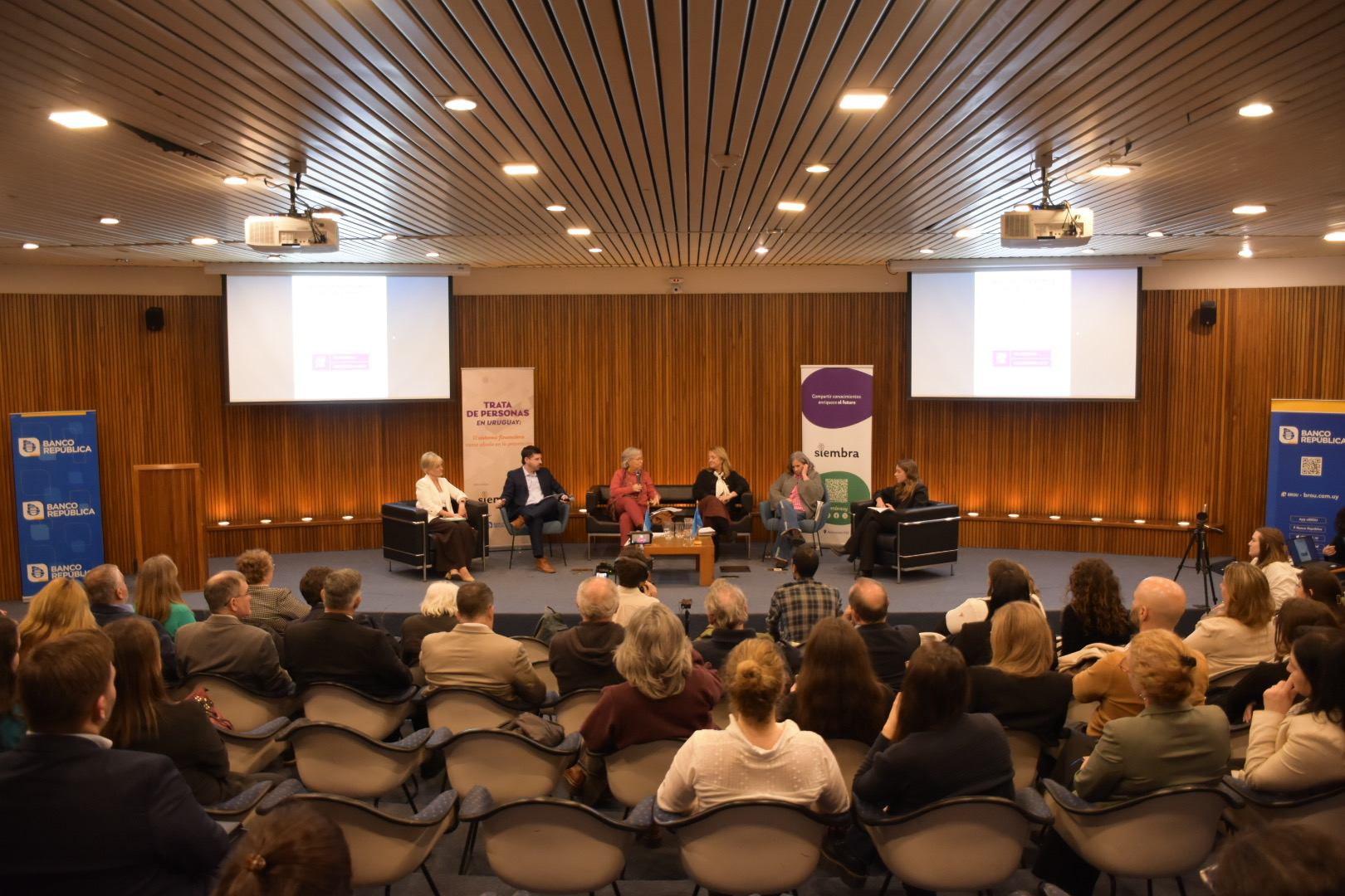 Funcionarios de Estados Unidos y Uruguay se reúnen para discutir el envío de deportados. Foto: archivo