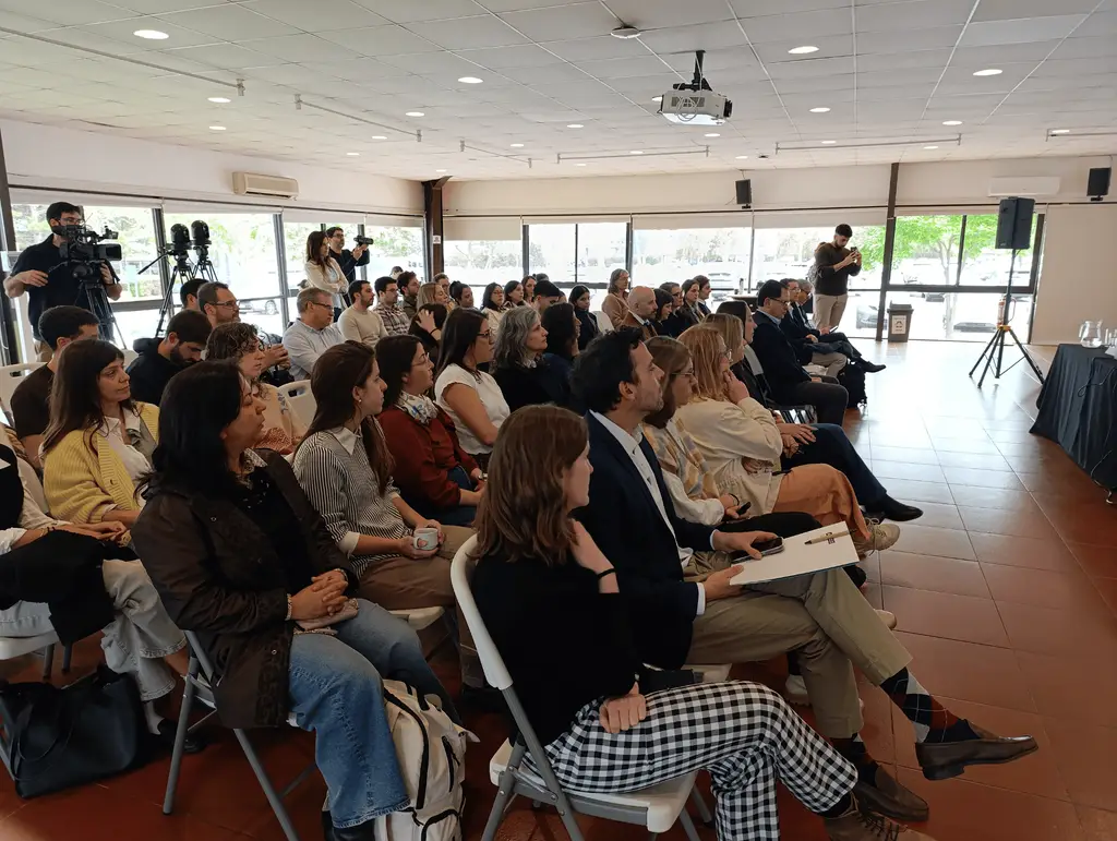 Abren un fondo de hasta $440.000 para que científicos jóvenes desarrollen sus primeros proyectos. Foto: Secretaría Nacional de Ciencia y Valorización del Conocimiento