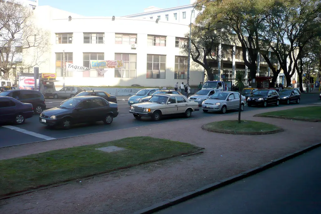 Fachada del Hospital Pereira Rossell, de ASSE, sobre bulevar Artigas en Montevideo. Foto: Andrés Franchi Ugart / Wikimedia Commons (CC BY-SA 3.0) (archivo)