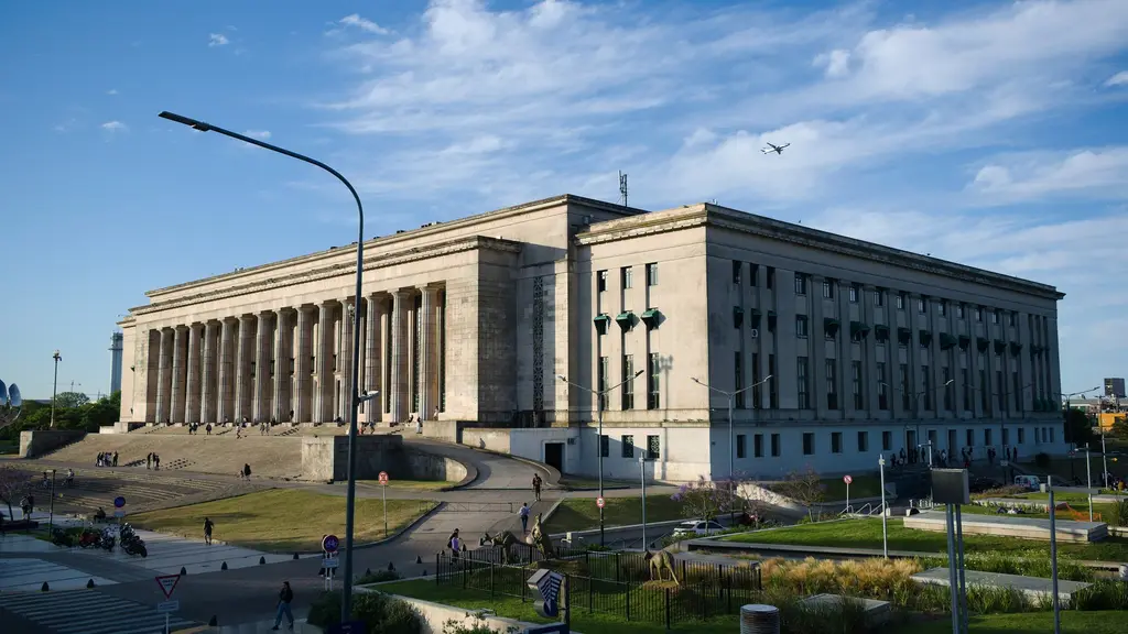 El edificio neoclásico de la Facultad de Derecho de la Universidad de Buenos Aires, donde se entregan los Premios Konex. Foto: Preyes / Wikimedia Commons (CC BY-SA 4.0) (archivo)