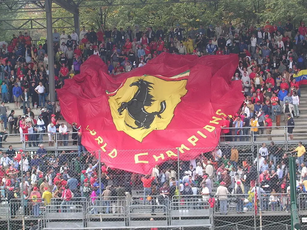 Autódromo Nacional de Monza durante una carrera de Fórmula 1. Foto: Fabio Alessandro Locati / Wikimedia Commons
