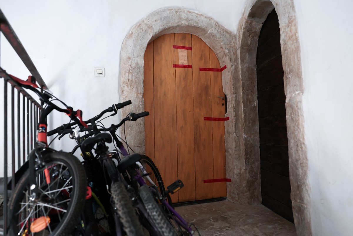 Escena de la investigación policial en una vivienda en Francia. Foto: El País