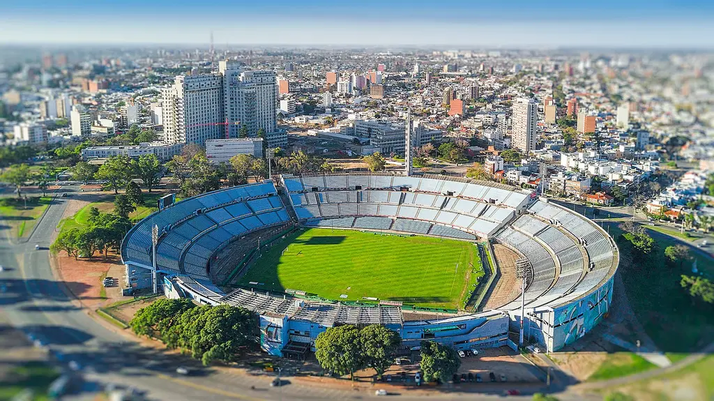 Vista aérea del Estadio Centenario de Montevideo, sede de la ceremonia inaugural prevista para el Mundial 2030. Foto: Marcelo Campi / Wikimedia Commons (CC BY-SA 2.0) (archivo)