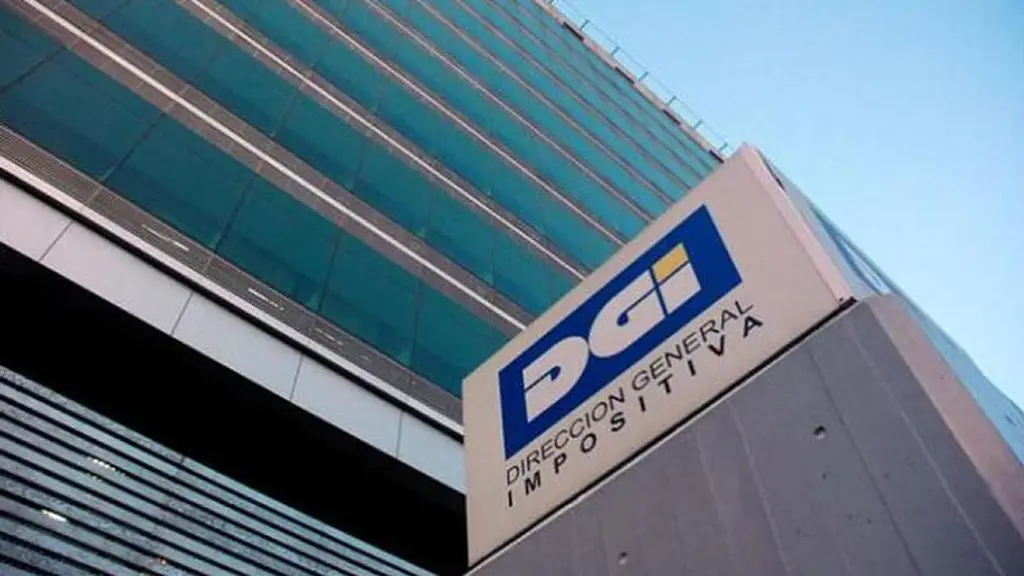 La sede de la Dirección General Impositiva. Foto: El Observador