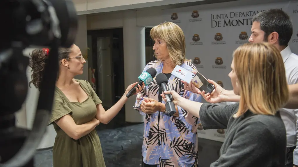 Conferencia de prensa en la Junta Departamental de Montevideo. Foto: Sala de Medios - Intendencia de Montevideo / Wikimedia Commons (CC BY-SA 4.0) (archivo)