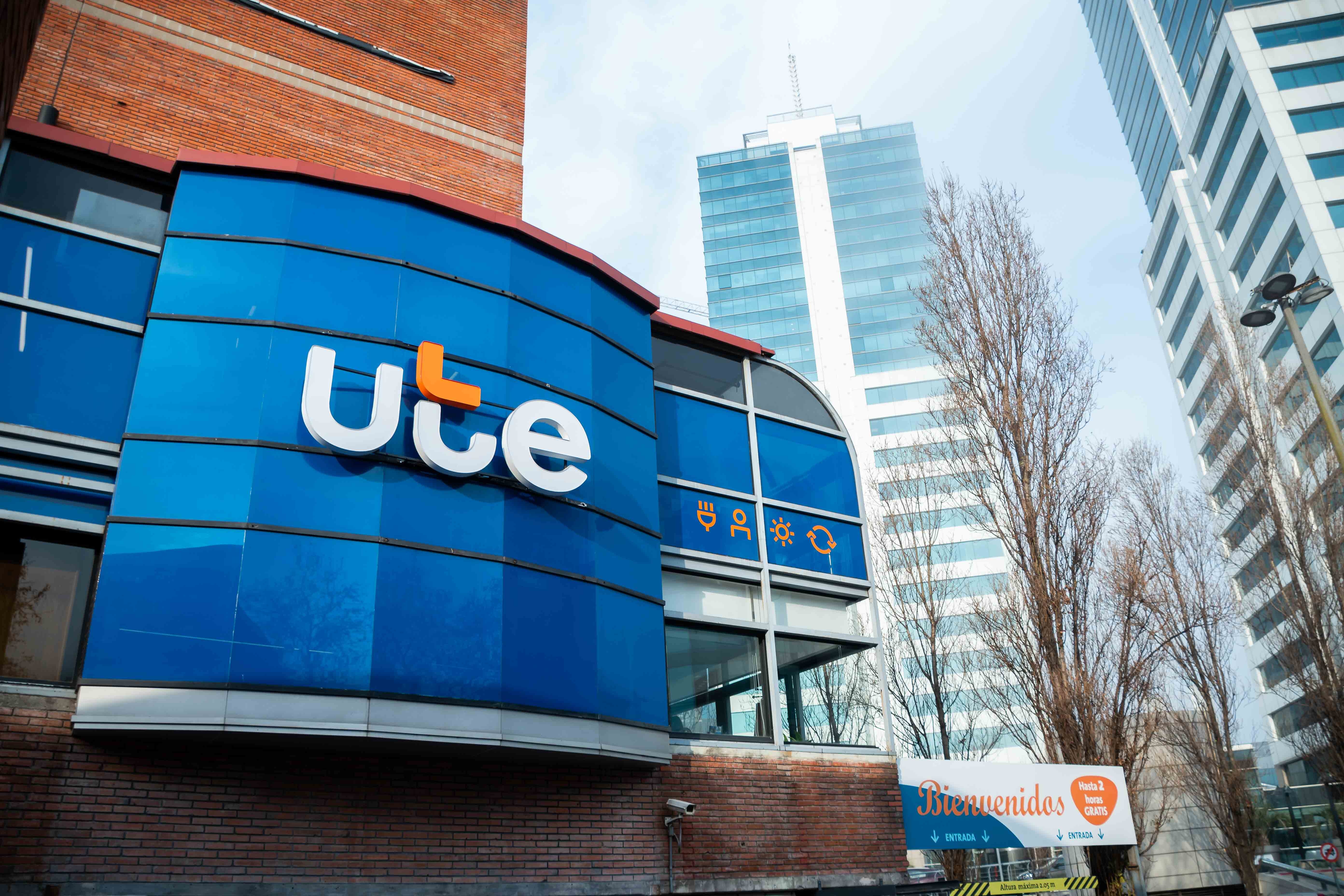 Edificio de la Administración Nacional de Usinas y Trasmisiones Eléctricas (UTE). Foto: El País / UTE