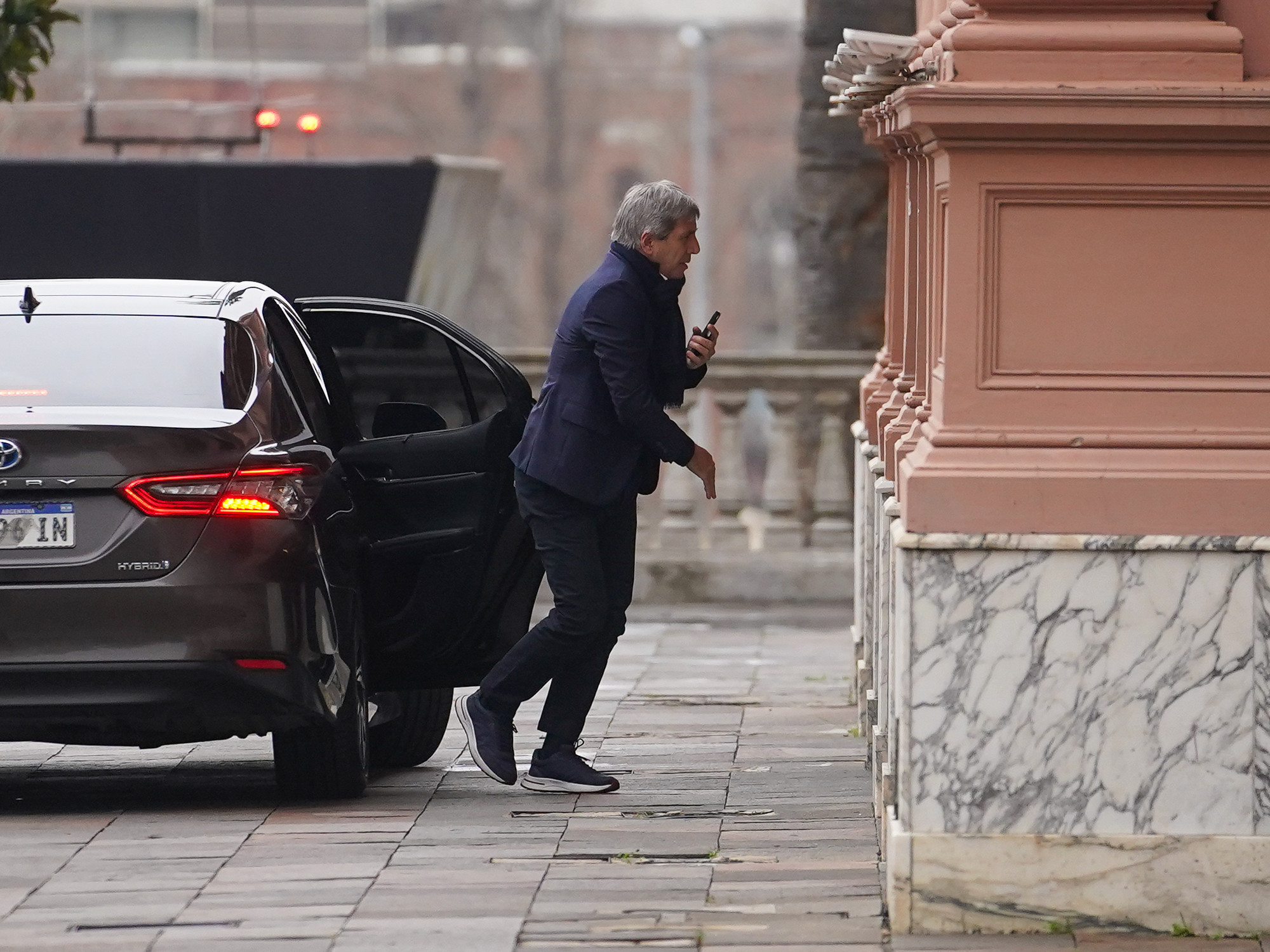 Luis Caputo presenta cambios en el régimen de Inocencia Fiscal en el Palacio de Hacienda. Foto: La Nación