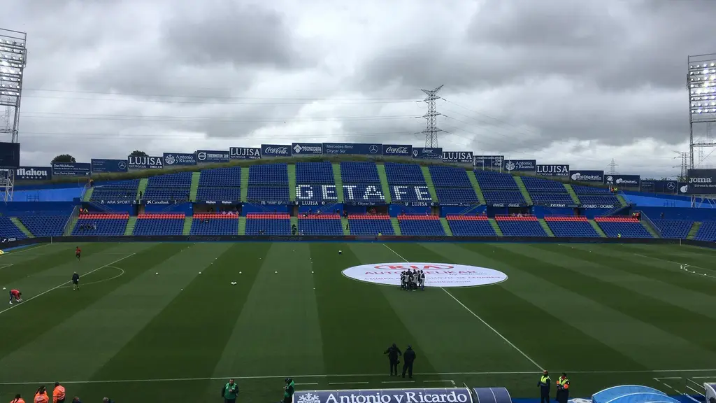 Vista del Coliseum Alfonso Pérez, estadio del Getafe, con las tribunas azules antes de un partido. Foto: Vincenzo.togni / Wikimedia Commons (CC BY-SA 4.0) (archivo)