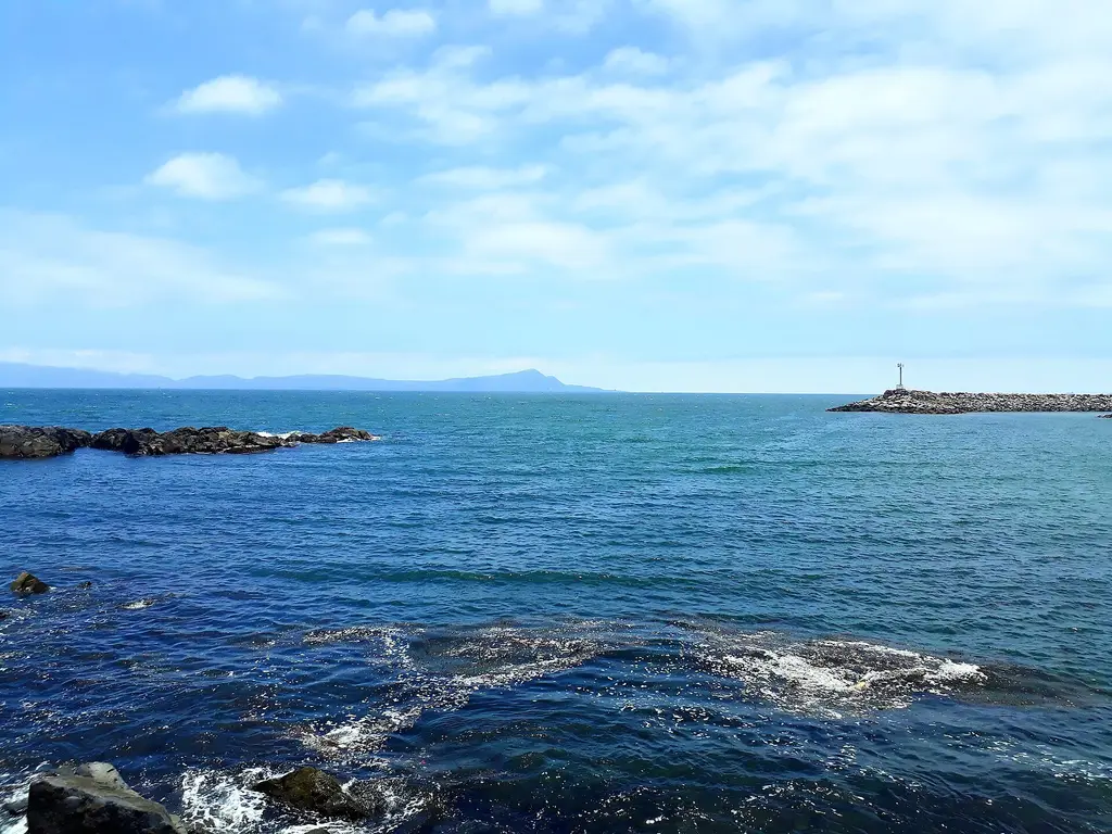 La costa del Pacífico en playa San Miguel, en el municipio de Ensenada, Baja California. Foto: Alexandra Valtierra Soto / Wikimedia Commons (CC BY-SA 4.0) (archivo)