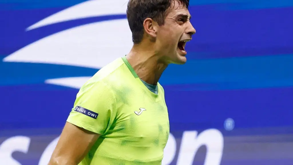 Mariano Navone, durante el partido de tenis en Bruselas. Foto: Ámbito