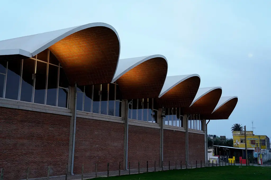 El complejo cultural Crece, en el barrio Flor de Maroñas, en Montevideo (archivo). Foto: Intendencia de Montevideo / Wikimedia Commons (CC BY-SA 4.0) (archivo)