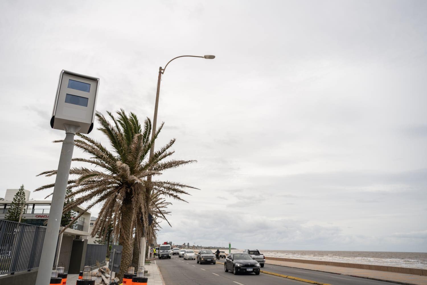 Obras de repavimentación en la rambla de Punta Gorda. Foto: El País