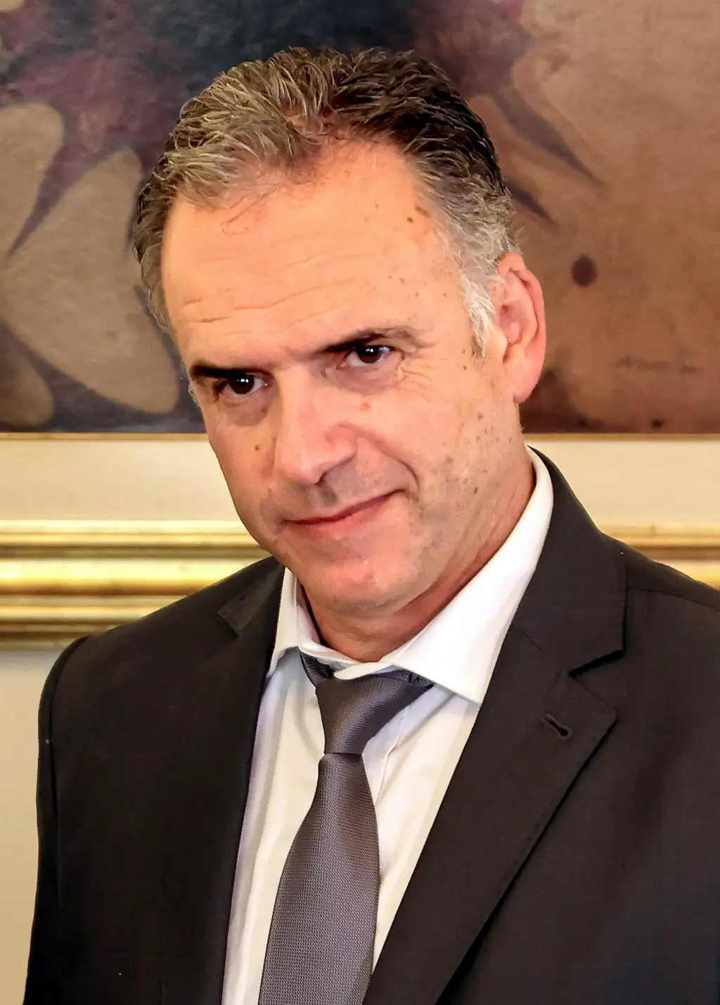 Yamandú Orsi en acto oficial. Foto: Wikimedia Commons