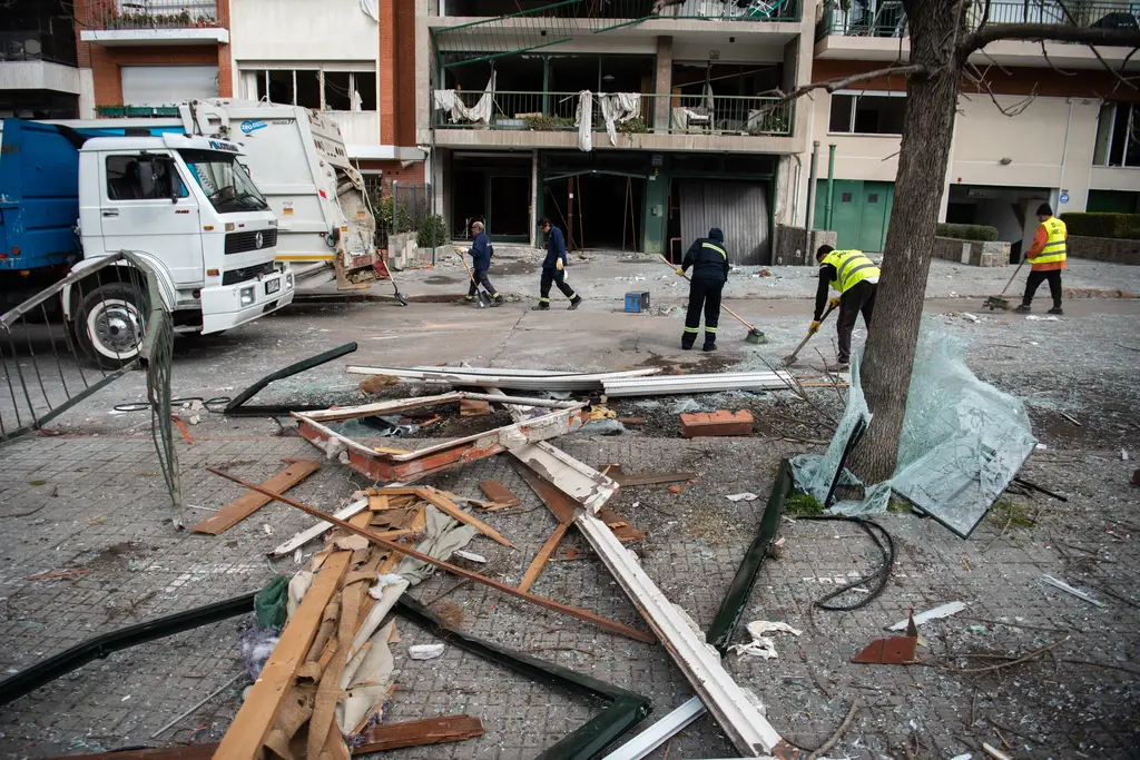 Operativo de la Intendencia de Montevideo en espacio público. Foto: Santiago Mazzarovich / Intendencia de Montevideo vía Wikimedia Commons (CC BY-SA 4.0)