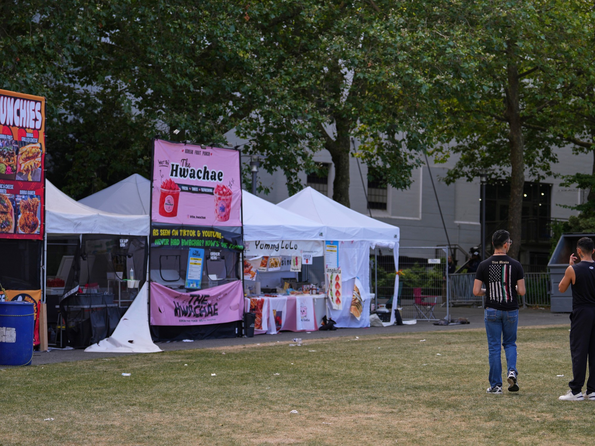 Escena caótica en un festival gastronómico en Seattle tras un tiroteo. Foto: Clarín
