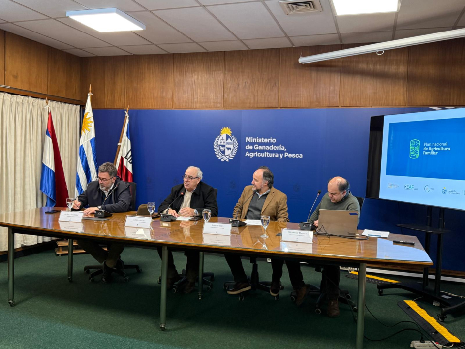 Reunión sobre Agricultura Familiar en Uruguay. Foto: El País