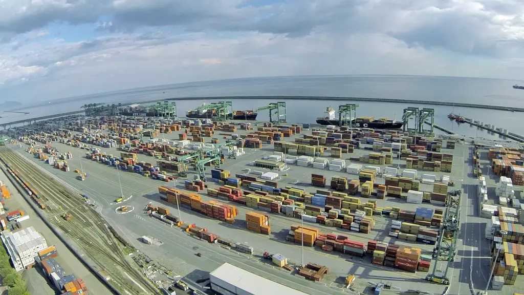 Vista aérea de la terminal de contenedores de Pra', en el puerto de Génova (archivo). Foto: Fond primavera / Wikimedia Commons (CC BY-SA 4.0) (archivo)